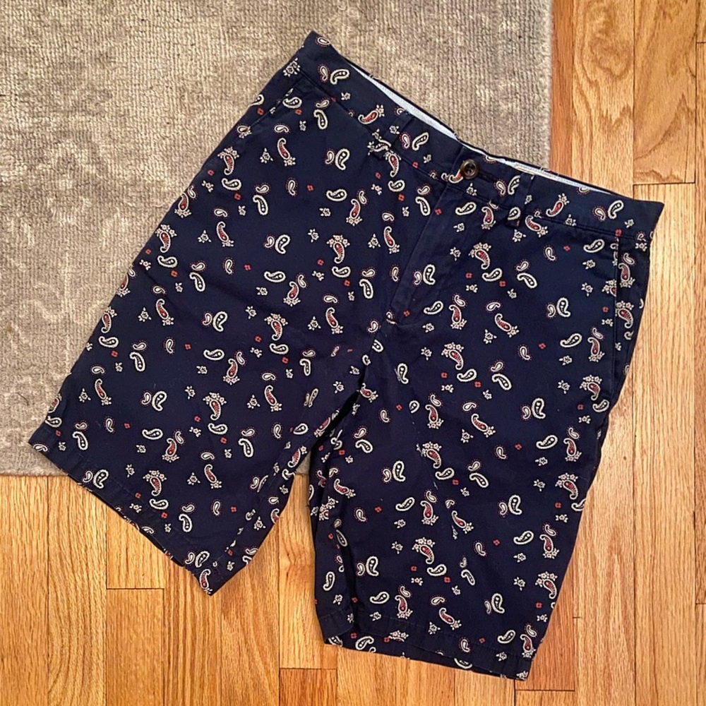 Club Monaco Men’s Paisley Print Shorts, Size 28